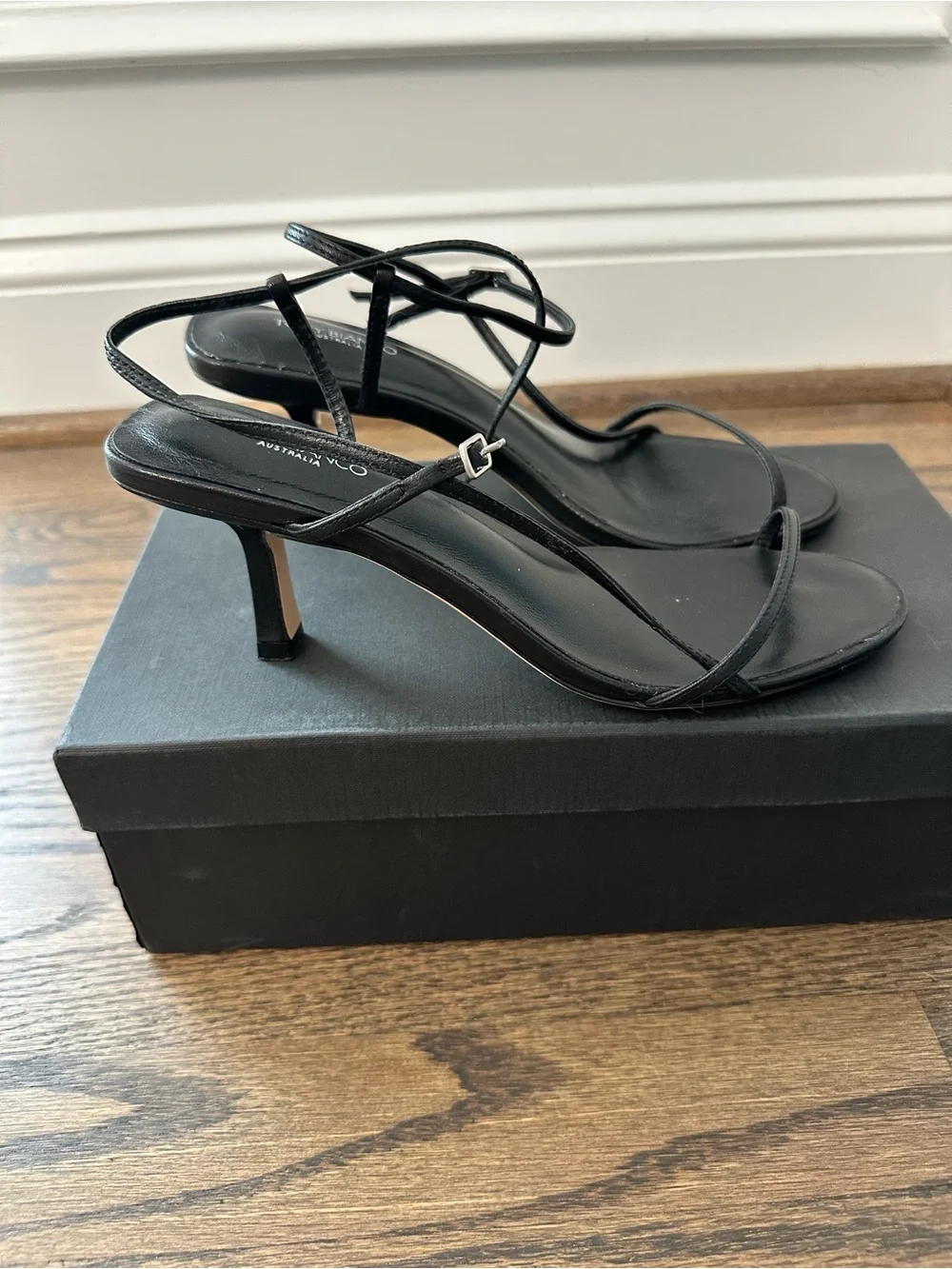 Tony Bianco Caprice Black Strappy Mid Heel Sandals 6.5 - Picture 3 of 6